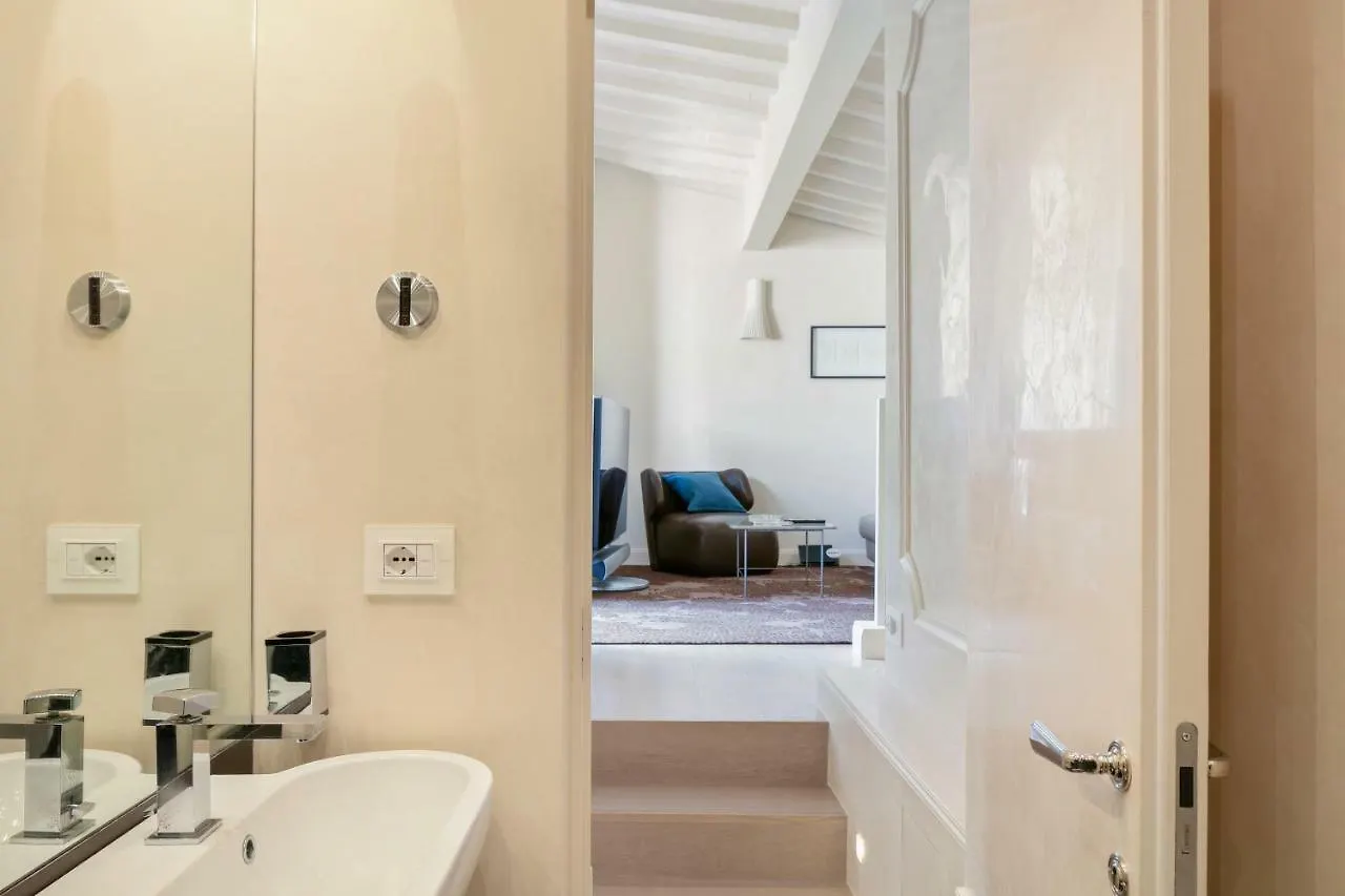Exclusive Penthouse Il Magnifico - Free Parking Apartment Florence